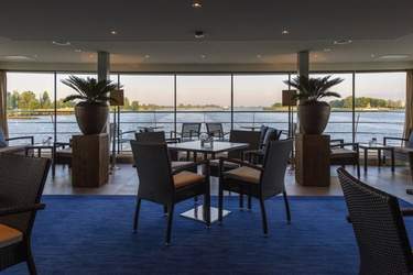 Avalon Waterways, Avalon Illumination Club Lounge.jpg